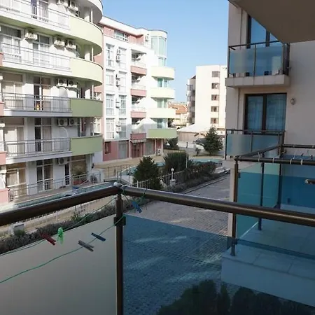 Sun Gate - Julia Слънчев бряг